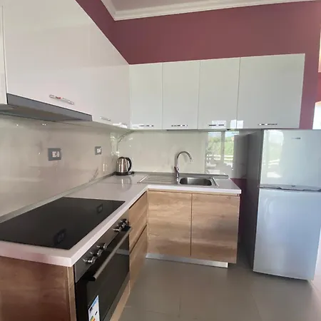 Villa Tea Residence, Gjiri I Lalzit