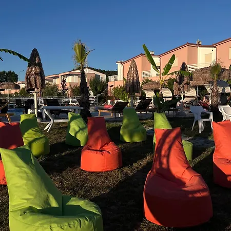 Tea Residence, Gjiri I Lalzit *