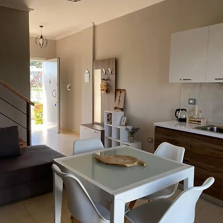 Villa Tea Residence, Gjiri I Lalzit