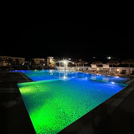 Tea Residence, Gjiri I Lalzit Villa