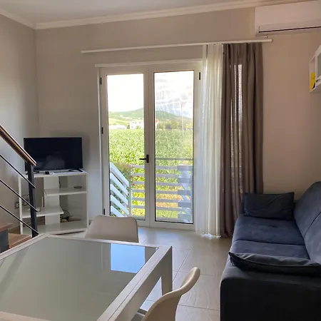 Villa Tea Residence, Gjiri I Lalzit *