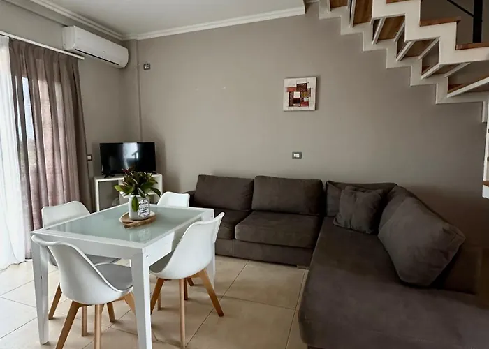 Tea Residence, Gjiri I Lalzit *